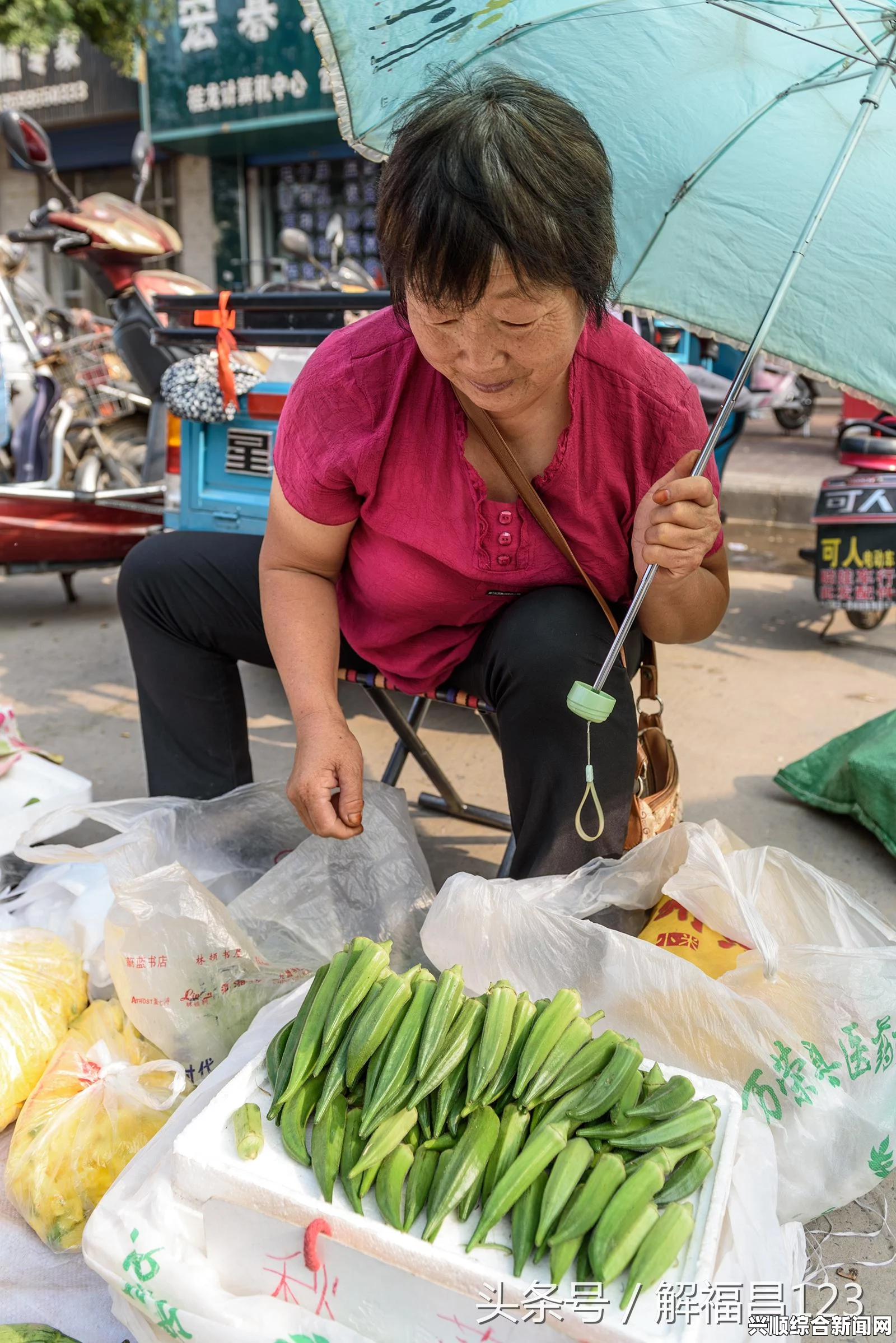 美味与营养的完美结合：草莓、丝瓜、榴莲、秋葵和黄瓜的健康食谱探索