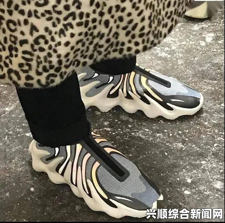 探索国产Yeezy451：时尚潮流与舒适体验的完美结合