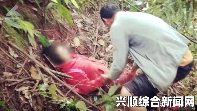 揭秘大妈山坡背后的皮肉生意：隐秘交易与人性考验