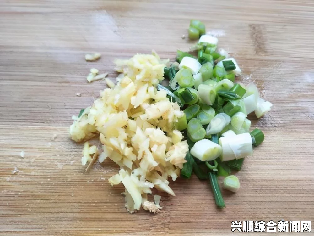 掌握肉馅小水饺的技巧，老师教你稳住美味与口感