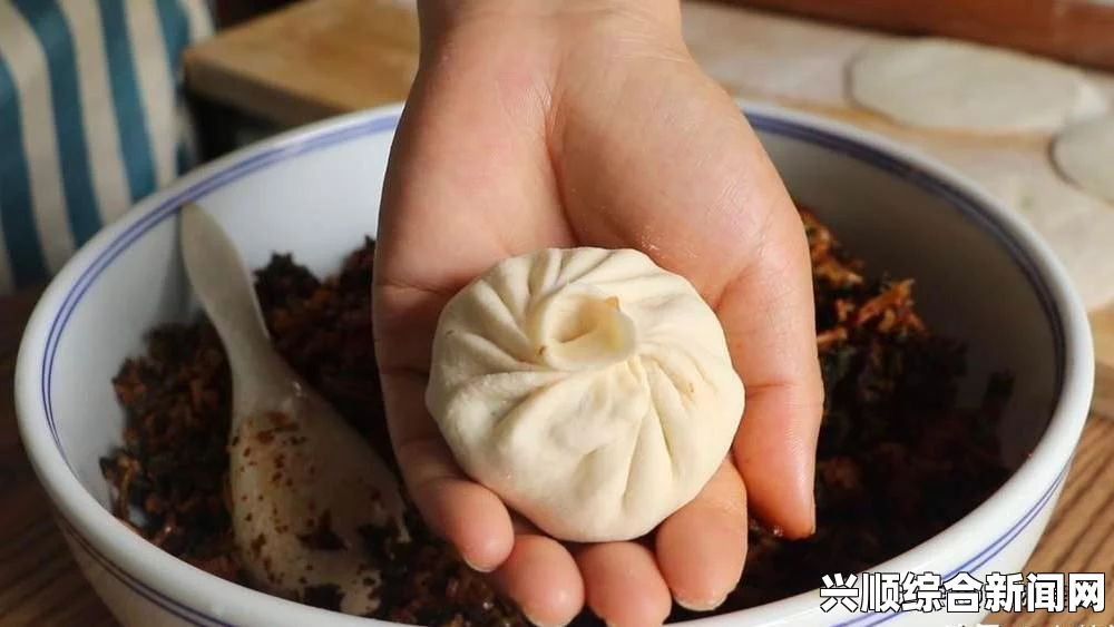 掌握肉馅小水饺的技巧，老师教你稳住美味与口感