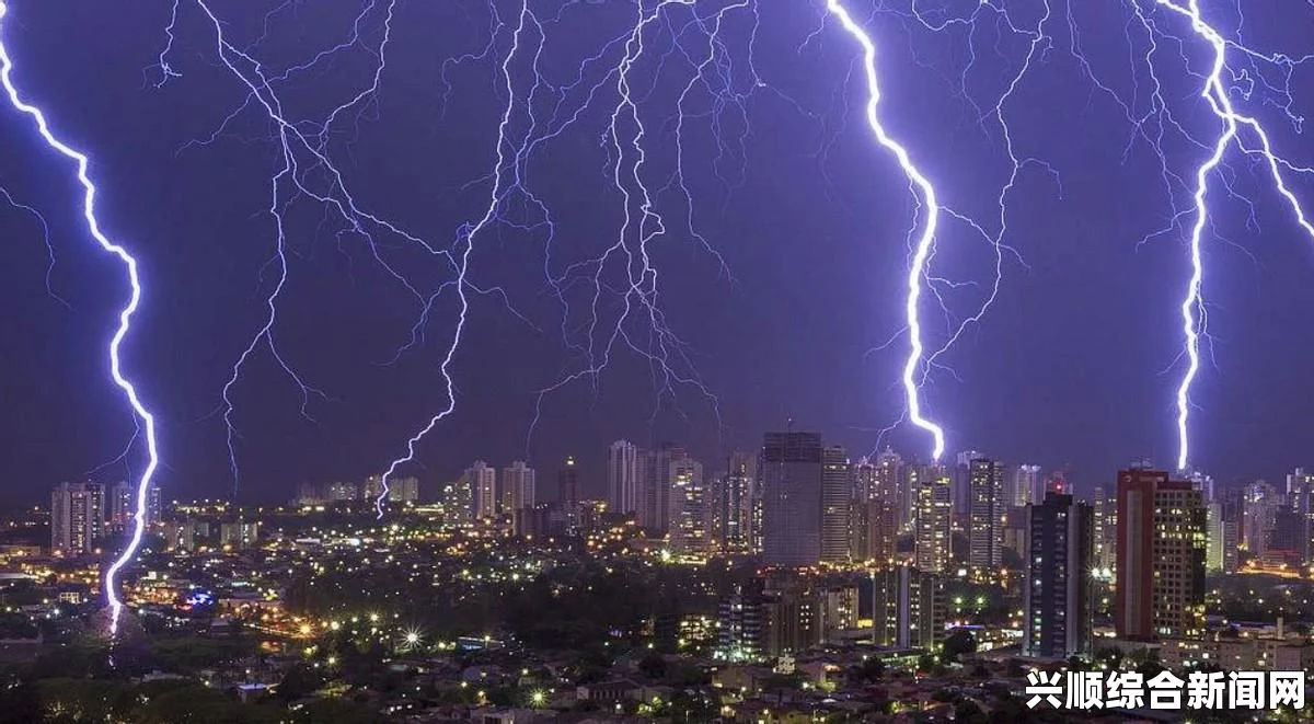 近日，印度北部连降大雨，引发了一系列严重的雷击事件，造成了至少19人的死亡。这一事件再次提醒我们，自然灾害的威胁不容忽视，我们需要更加重视预防措施和应急响应机制的完善。