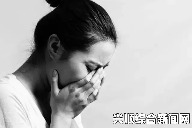 日本公与媳5在线观看暴躁老奶奶原片走红背后的秘密：幽默与情感的深度共鸣