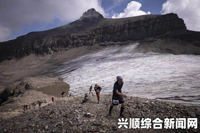 外媒报道，青藏高原冰川预计到2050年将消失三分之二，影响全球超过二十亿人口