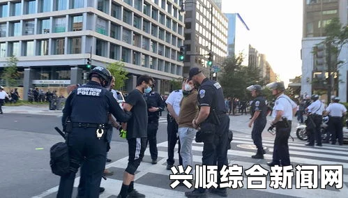 组图，美国警察加州事发现场的坚定巡逻与民众的温暖相拥