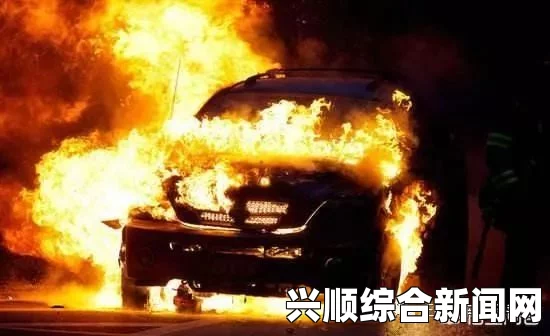 伦敦地铁站发生爆炸原因揭秘，警方引爆可疑车辆事件（视频）