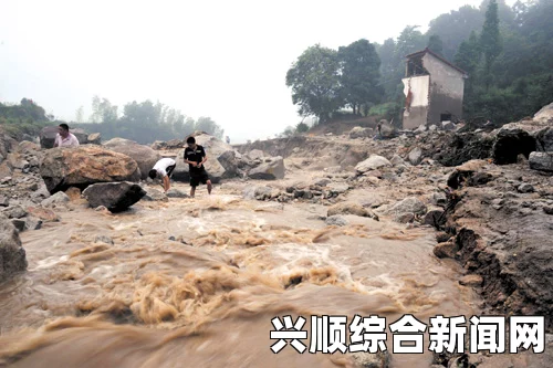 犹他州暴雨引发山洪灾害，造成重大人员伤亡——至少15人死亡，仍有5人失踪的严峻情况。